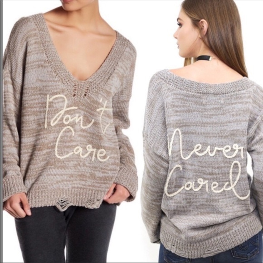 Wildfox NWT “Don’t Care Never Cared” Cozy Sweater, Mint Condition